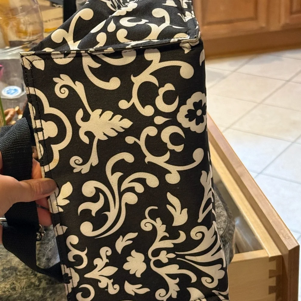 Thirty One Brand “Ashley” Cooler Bag - Picture 4 of 5